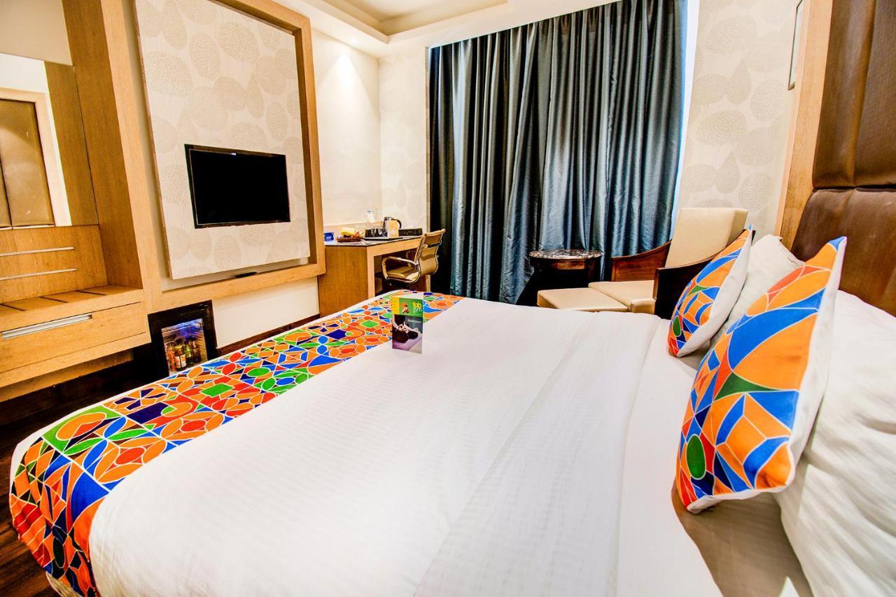 Fabhotel Prime V Hazratganj Lucknow Exterior foto