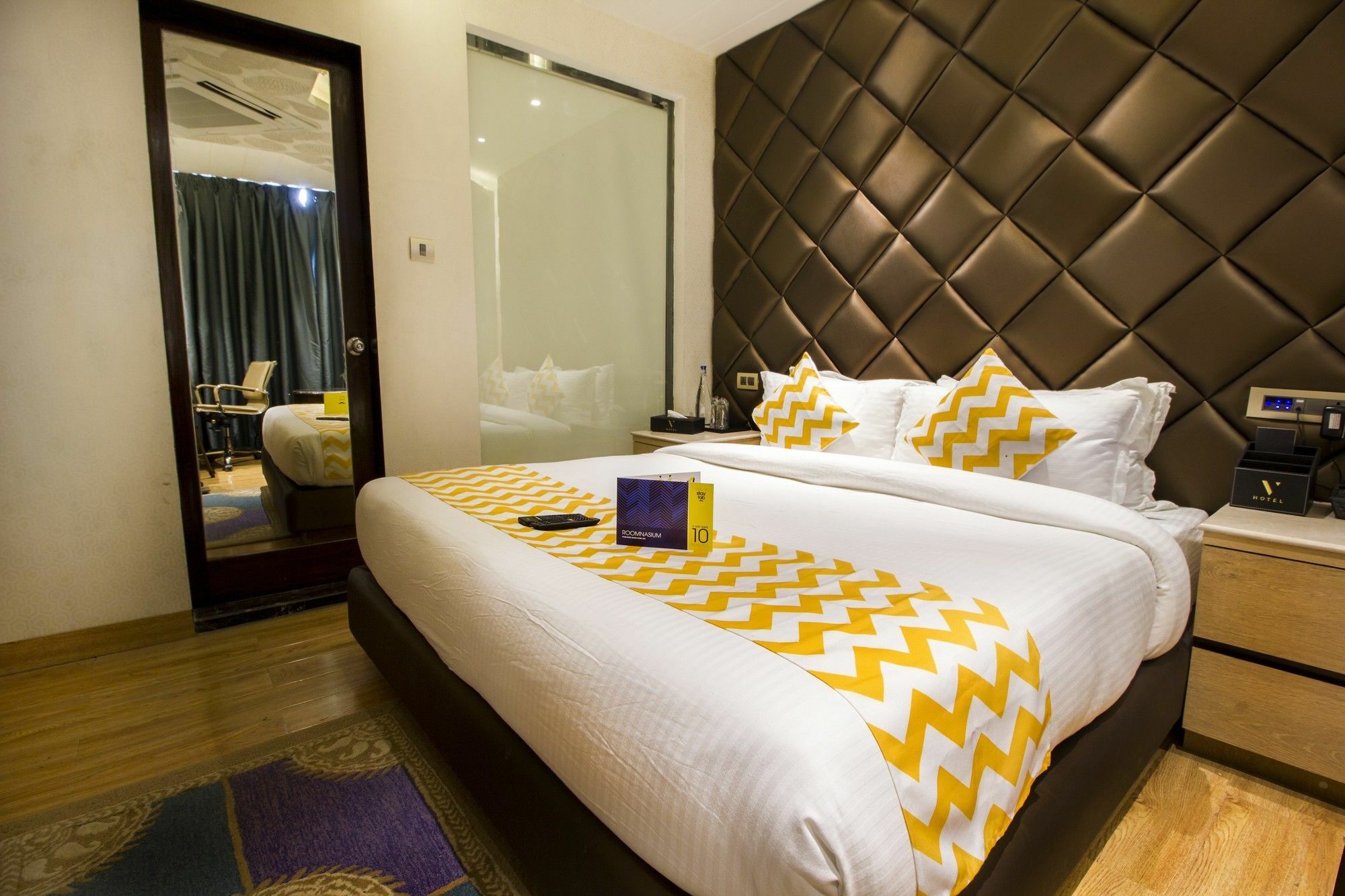 Fabhotel Prime V Hazratganj Lucknow Exterior foto